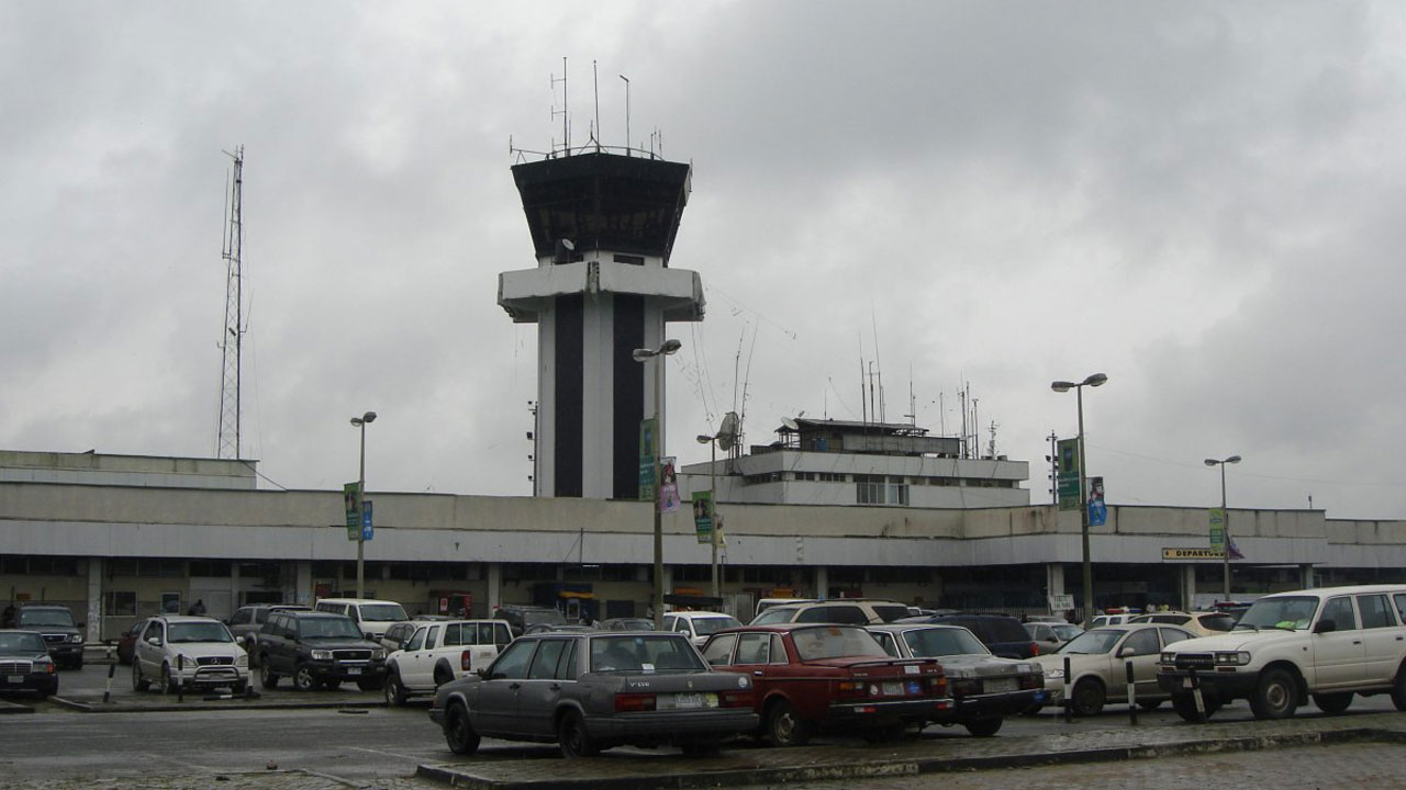 PH Airport